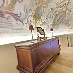 Apartment Des Barons - Palais Ansermin - Dimora Storica *