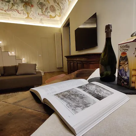 Apartment Des Barons - Palais Ansermin - Dimora Storica Aosta