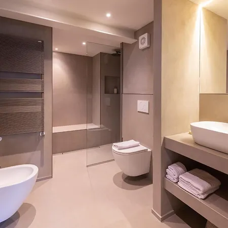 Des Barons - Palais Ansermin - Dimora Storica *