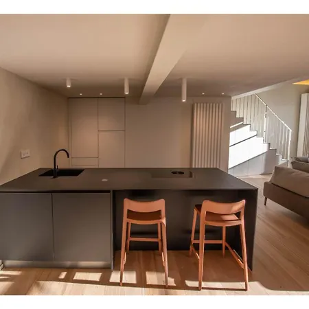 Des Barons - Palais Ansermin - Dimora Storica * אאוסטה